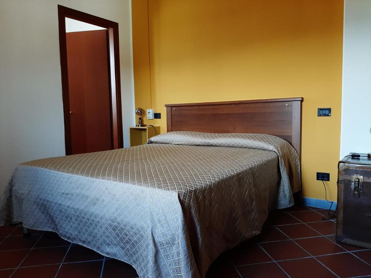 Luni Agriturismo Calendiluna מראה חיצוני תמונה
